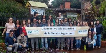 En Iguazú, investigadores marcharon contra el recorte a la Ciencia