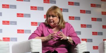 CONGRESO ECONOMICO ARGENTINO 2017rnrnBUENOS AIRES (ARGENTINA). 08/03/2017.- La canciller de Argentina, Susana Malcorra, habla durante el foro Argentina Summit 2017 hoy, miu00e9rcoles 8 de marzo de 2017, en Buenos Aires (Argentina). Unos 200 lu00edderes empresaria