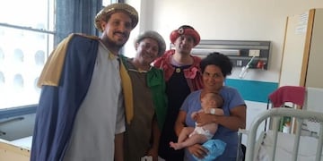 Fue paciente de un Hospital y quedó tan conforme que volvió pero caracterizado de Reyes Magos