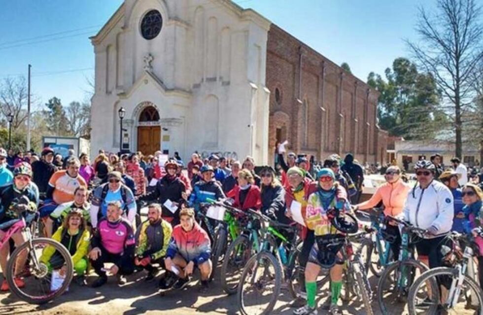 Decenas de ciclistas pampeanos en una biciperegrinación a Colonia San José