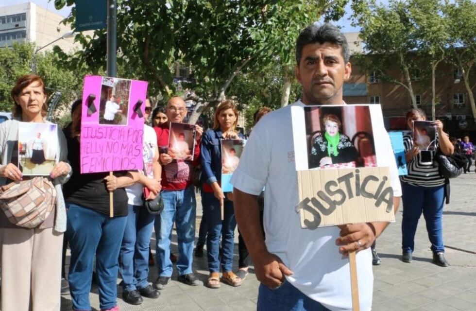 Marcharon por Nelly, la mujer que fue asesinada por un albañil