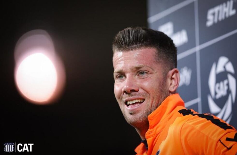 Herrera está cómodo en Talleres, pero no descarta nada