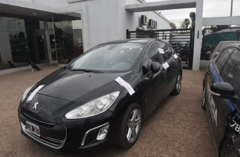 El policía asesinado tenía 12 orificios en el cráneo