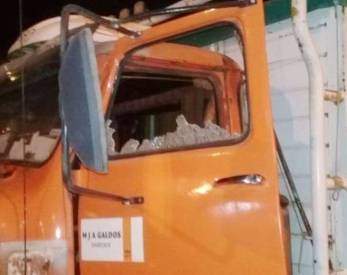 Camioneros fueron atacados a balazos esta madrugada en la ruta 11\u002E (SL24)