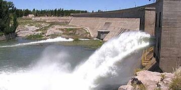 Realizan areas de mantinimiento en las centrales Los Nihuiles. Imagen de archivo.