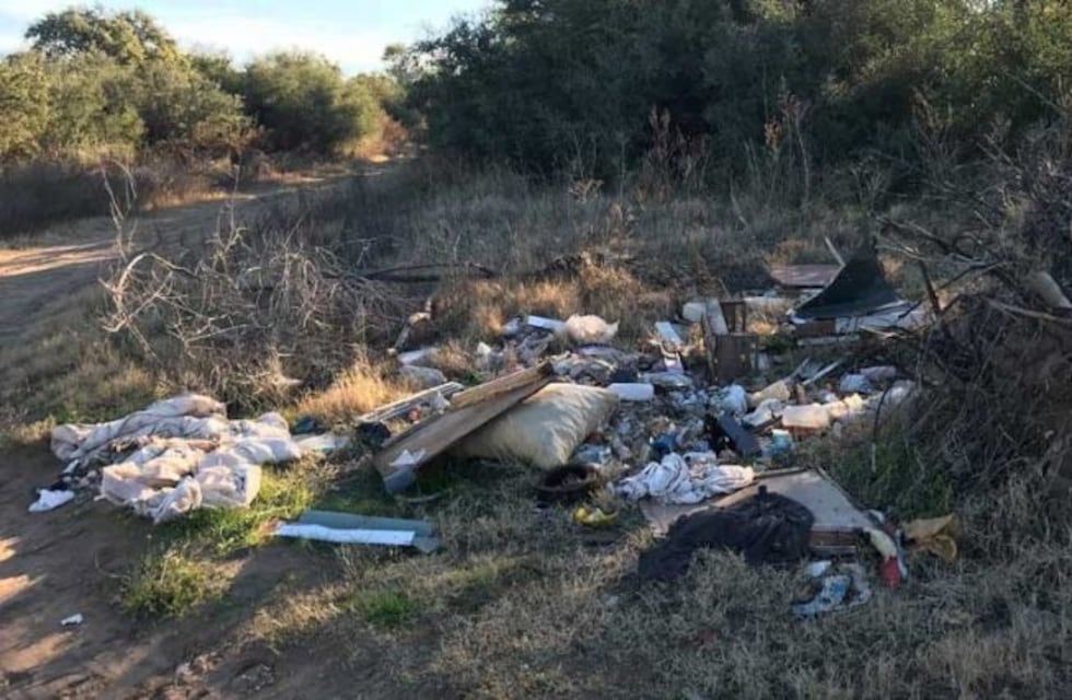 Un vecino propone identificar y exponer los minibasurales de Santa Rosa
