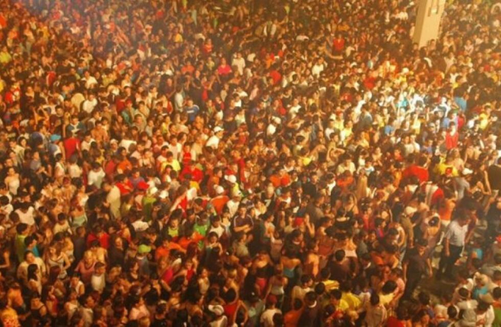 En pleno baile fue golpeada y herida por la Policía