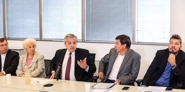 Reunión de Alberto Fernández junto a Marcelo Tinelli y otros dirigentes por el \
