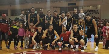 El plantel de la Gloria se quedó con la copa del Súper 8\u002E