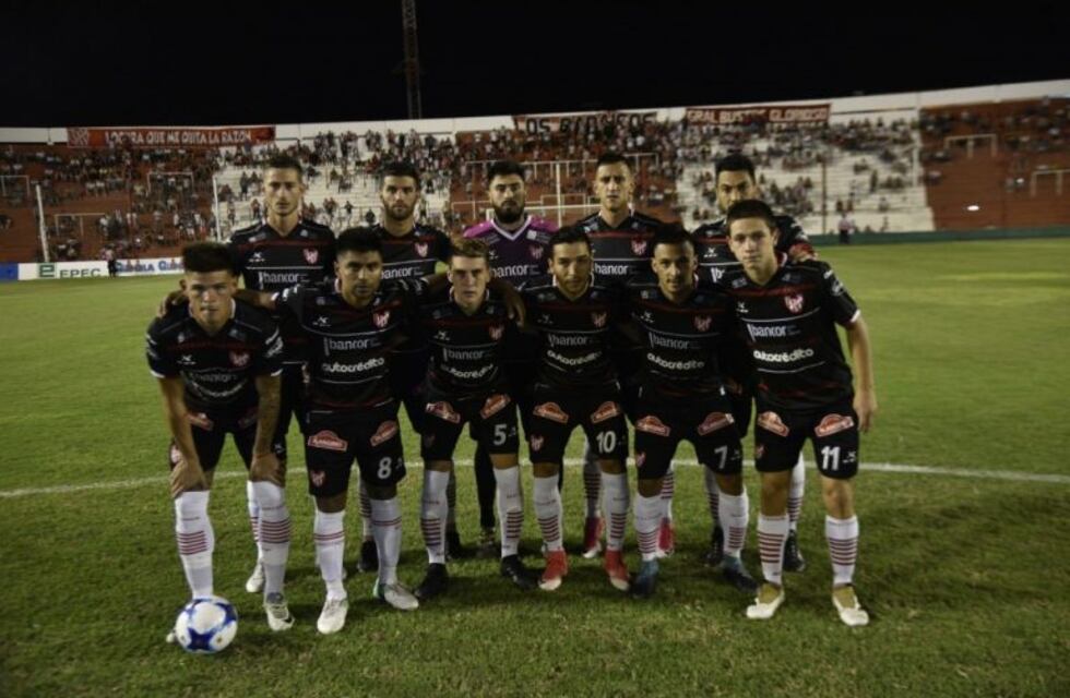 Los jugadores de Instituto se fueron sin saludar a los hinchas