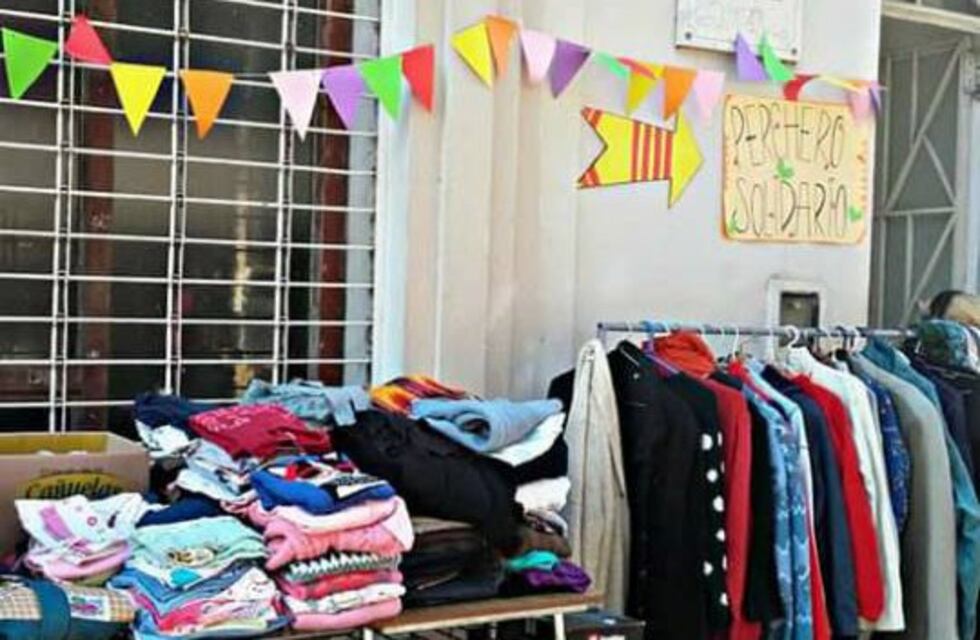 Por una "ciudad sin frío", se inauguró este martes el Perchero Solidario