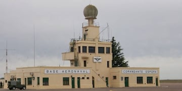 Falló el paracaídas y murió un militar durante un entrenamiento en Bahía Blanca