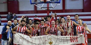 Racing de Trelew, campeón de ABECh (Foto: Diario Jornada)\u002E