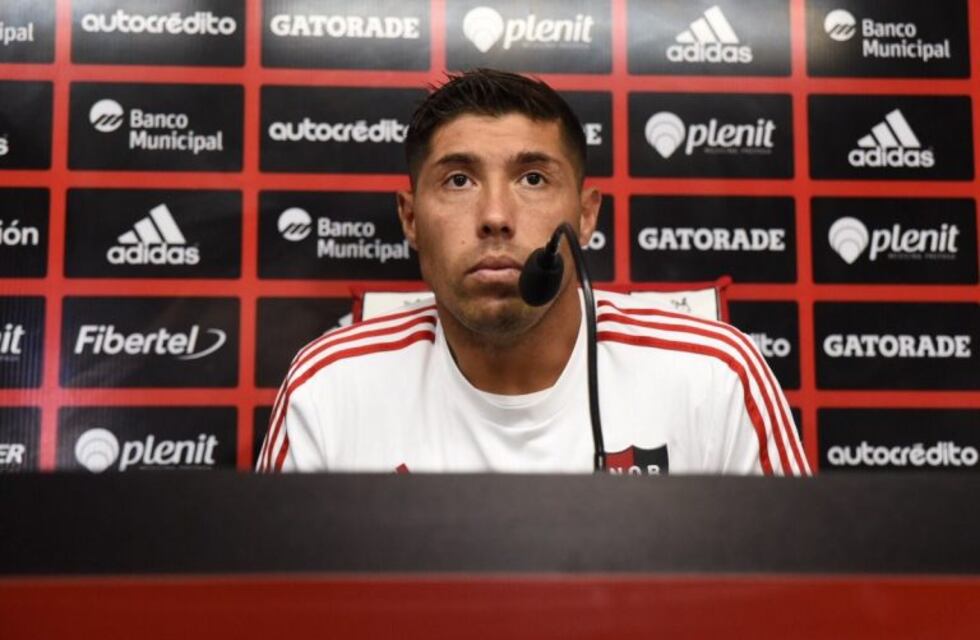 Moiraghi se iría de Newell's que no podría comprar jugadores el próximo torneo