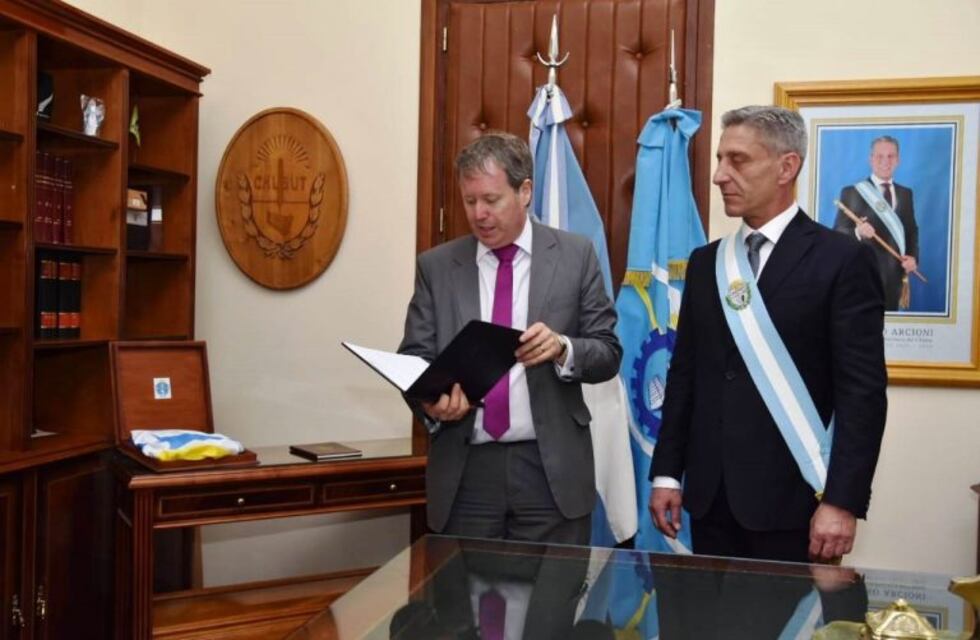 Arcioni ya tomó posesión del despacho en Casa de Gobierno