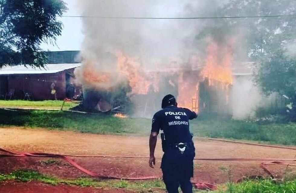 Se incendió el depósito de una carpintería en Além