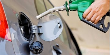 Se registró un nuevo aumento en los combustibles de YPF\u002E