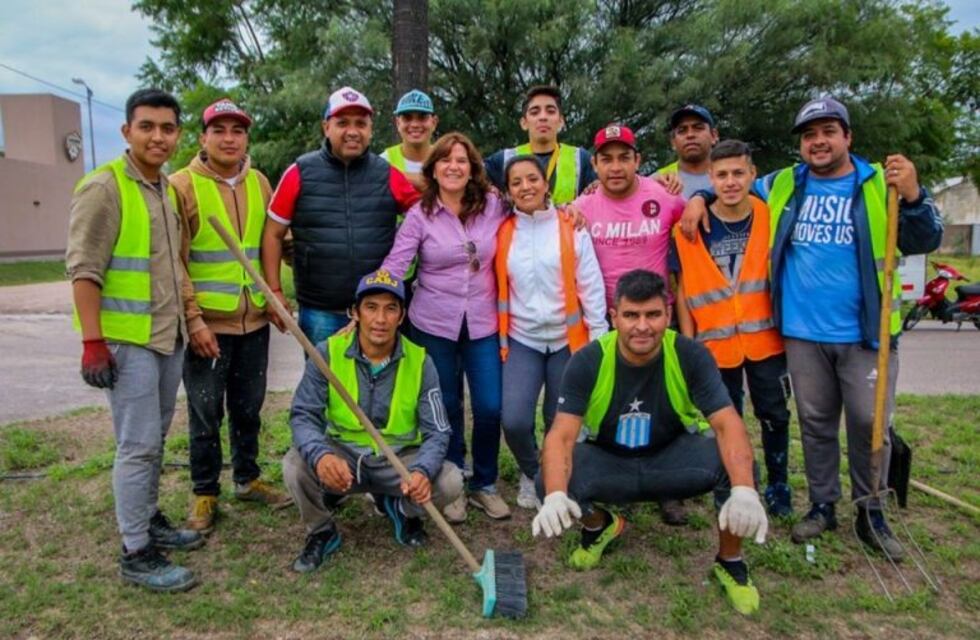 Inés Brizuela y Doria supervisa tareas de limpieza para prevenir focos de Dengue