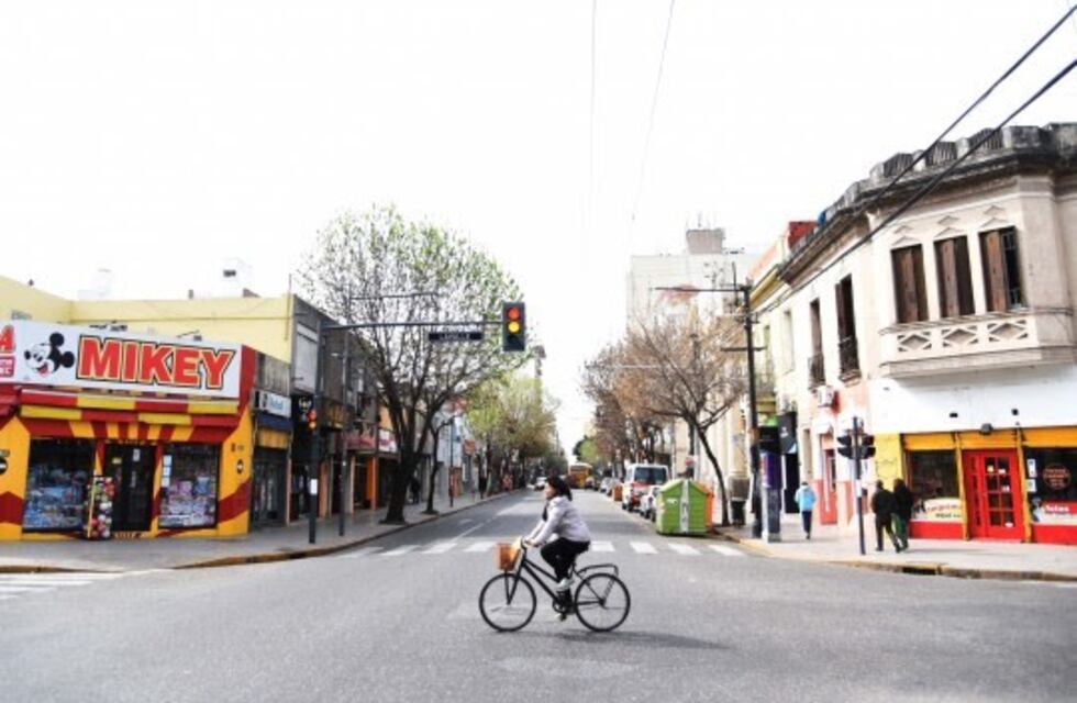 Se habilita el estacionamiento en ambas manos en Echesortu para las fiestas