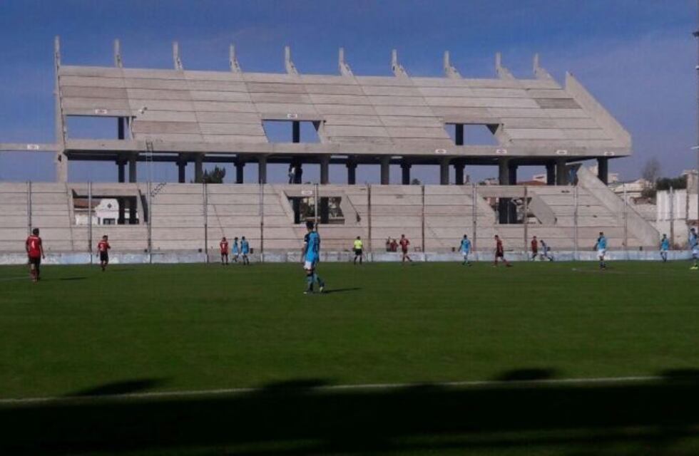 La reserva leprosa volvió a caer y perdió la punta del torneo