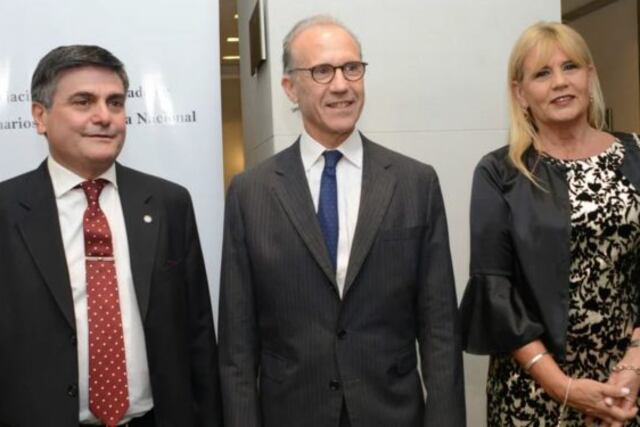 La ministra de Justicia, Marcela Losardo, y el presidente de la Corte Carlos Rozenkrantz (Foto: Clarín)