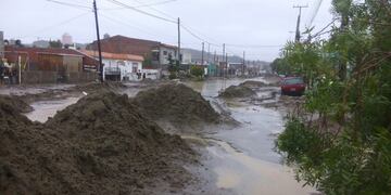Inundaciones afectan a la ciudad argentina de Comodoro Rivadavia lluvia lluvias fuertes fuerte y persistente Comodoro Rivadavia 7-4-17 quedu00f3 devastado ciudad devastada por el agua y por una nueva tormenta con casi 100 mm de lluvia en 24 horas DYN02, CHUBU