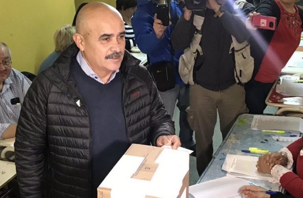 Elecciones en Tierra del Fuego: votó el candidato a Gobernador de Ser Fueguino Juan Felipe Rodriguez