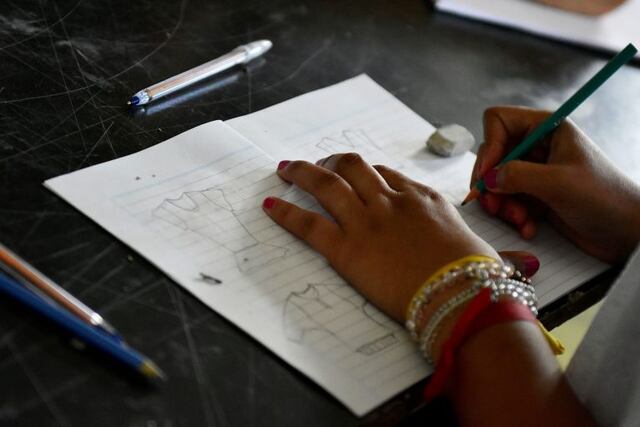 Los profesionales de la Escuela Taller de Arte Municipal dictan los cursos en forma gratuita para toda la comunidad (Municipalidad de La Plata)