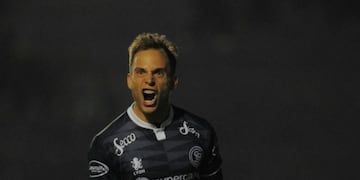 Independiente Rivadavia venciu00f3 a Douglas Haig