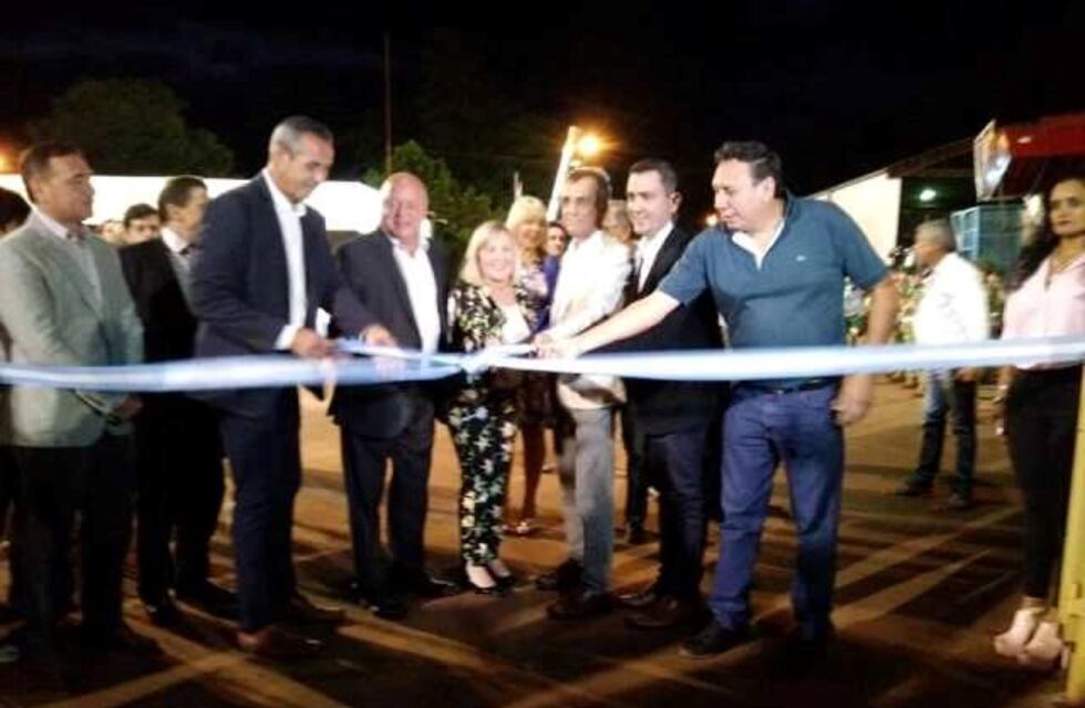 Con un homenaje al tarefero, anoche comenzó la Fiesta Nacional de la Yerba Mate