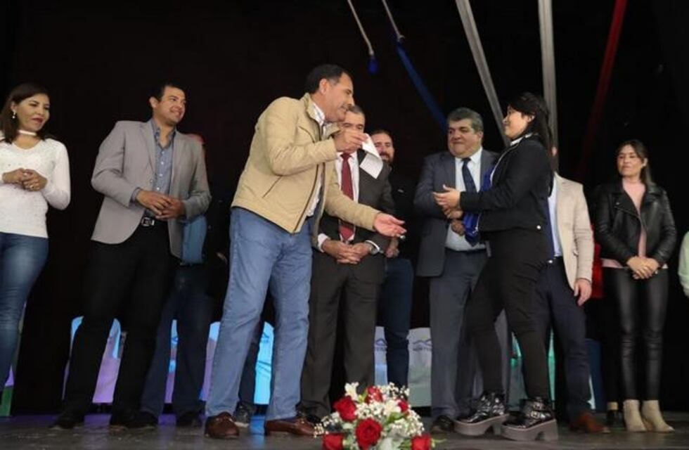 Jóvenes de Monteros recibieron el Boleto Estudiantil Gratuito