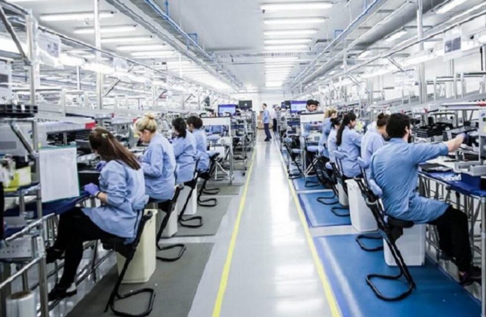 Conciliación obligatoria por el despido de 199 operarios de una empresa fueguina