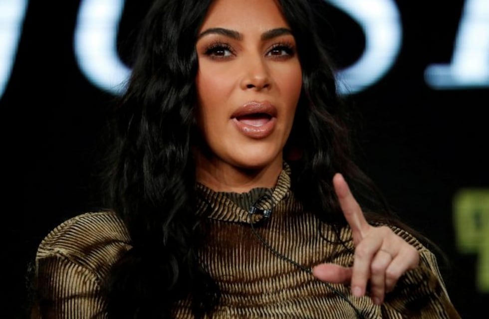 El momento en que Kim Kardashian descubrió a su padrastro vestido como Caitlyn