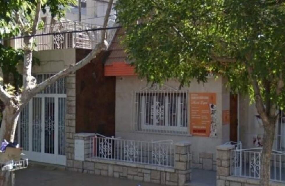 Desvalijaron una escuela de peluquería y se llevaron materiales por $30 mil