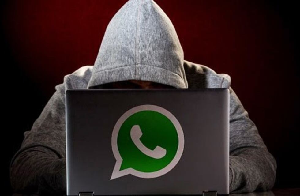 ¿El Modo Oscuro de WhatsApp es una nueva estafa de Internet?