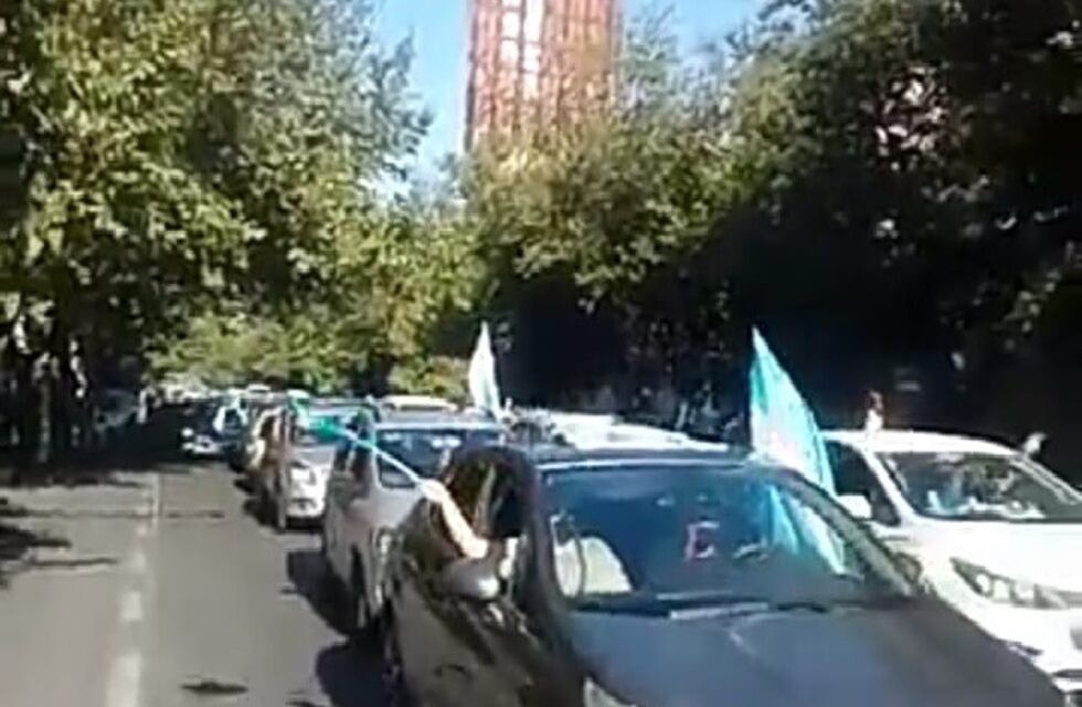 Mendoza tuvo su "caravanazo" este 17 de octubre