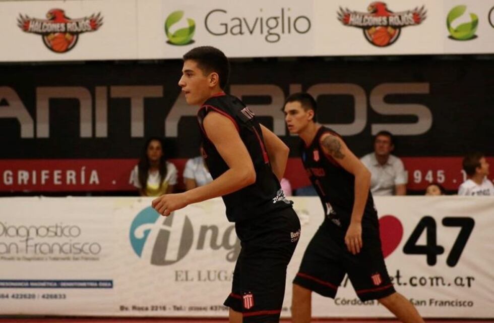 Por el Interasociativo San Isidro ganó y es líder junto a El Ceibo