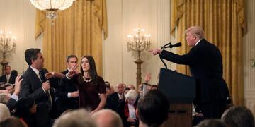 Donald Trump se fastidia al discutir con un periodista de la CNN (REUTERS)