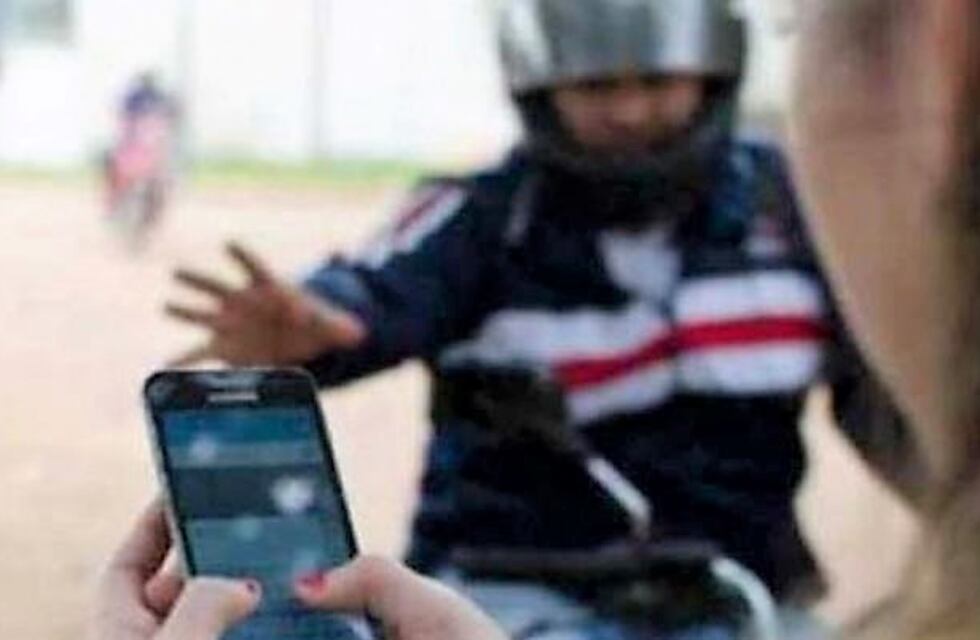 Carlos Paz: arrebató un iPhone 6 y lo tiró a un descampado