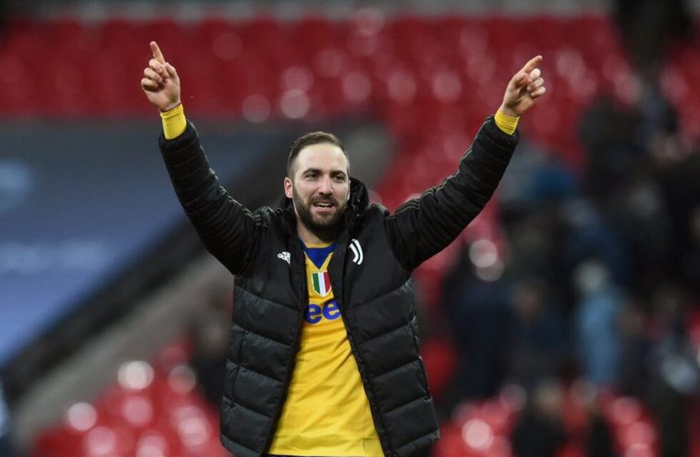 Higuaín le pegó a los creadores de memes: "Si pierden el tiempo es porque soy importante"