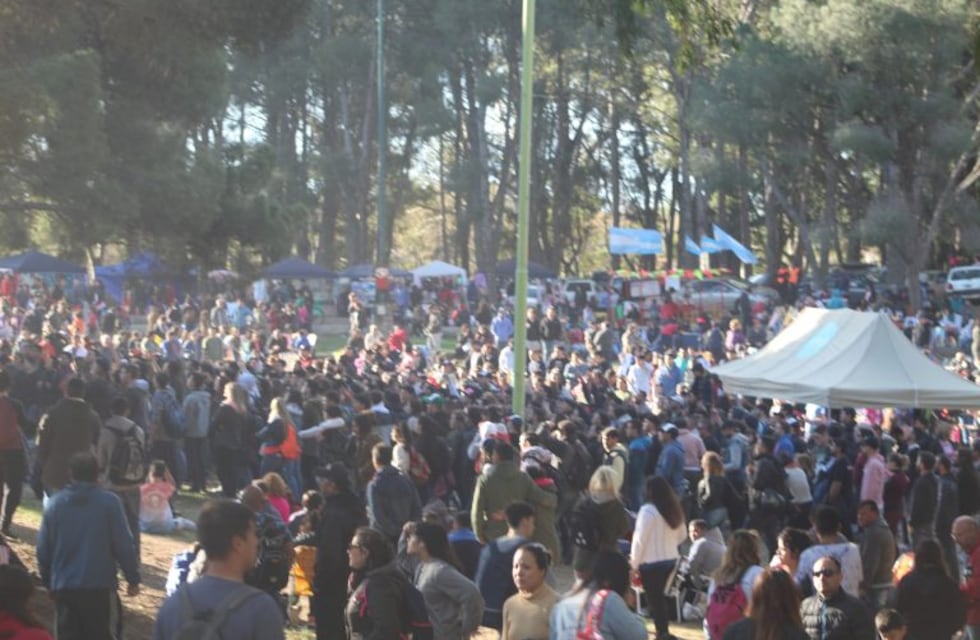 Con enorme convocatoria Empleados de Comercio celebró su día