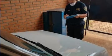 Efectivos policiales secuestraron un vehículo con el motor adulterado en Puerto Rico.