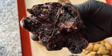 Las crumbl cookies llegaron a Córdoba y esta es la ruta gastronómica que no sabías que necesitabas.