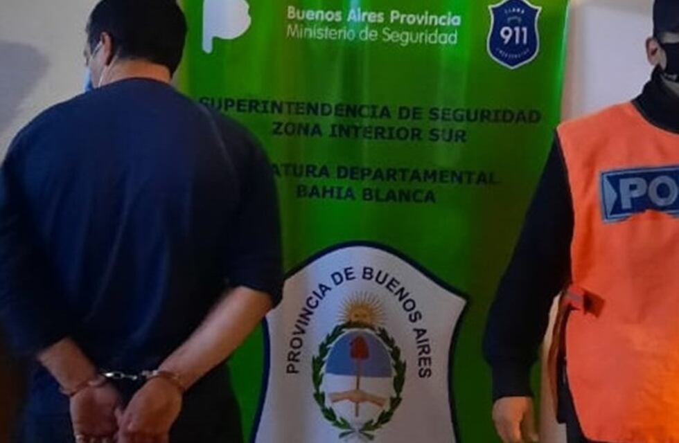 Fue detenido por violar una restricción de acercamiento y destrozó la comisaria