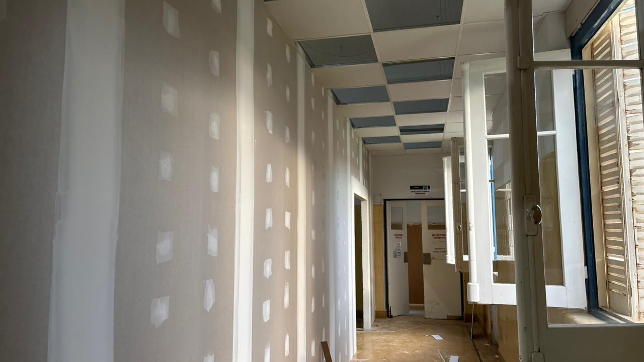 Gonzales Chaves: Puesta a punto del nuevo laboratorio del Hospital Municipal “Anita Eliçagaray”