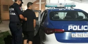Agredió a su propia hija en Villa María y fue detenido.