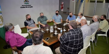 Intendentes, Presidentes Comunales y Ex Intendentes del departamento San Justo, en Arroyito.