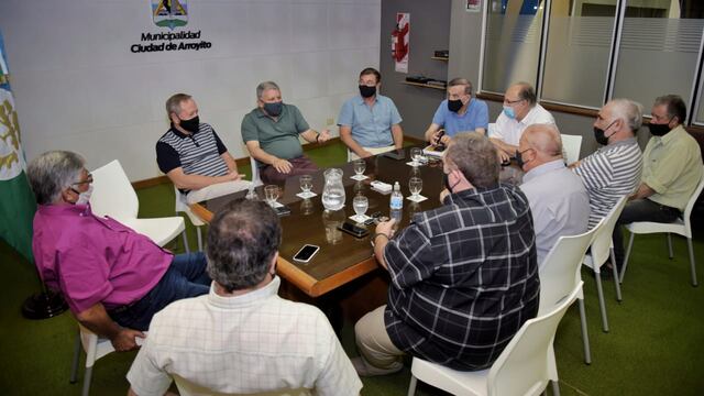 Intendentes, Presidentes Comunales y Ex Intendentes del departamento San Justo, en Arroyito.