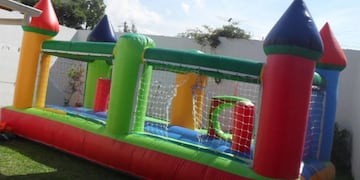 Un niño de 3 años lucha por su vida, luego de un accidente en un pelotero en Salta.