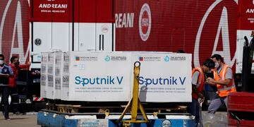 Sputnik V: en medio de la escasez de vacunas, Rusia anunció que producirá 200 millones de dosis. Foto: Gentileza / Clarín